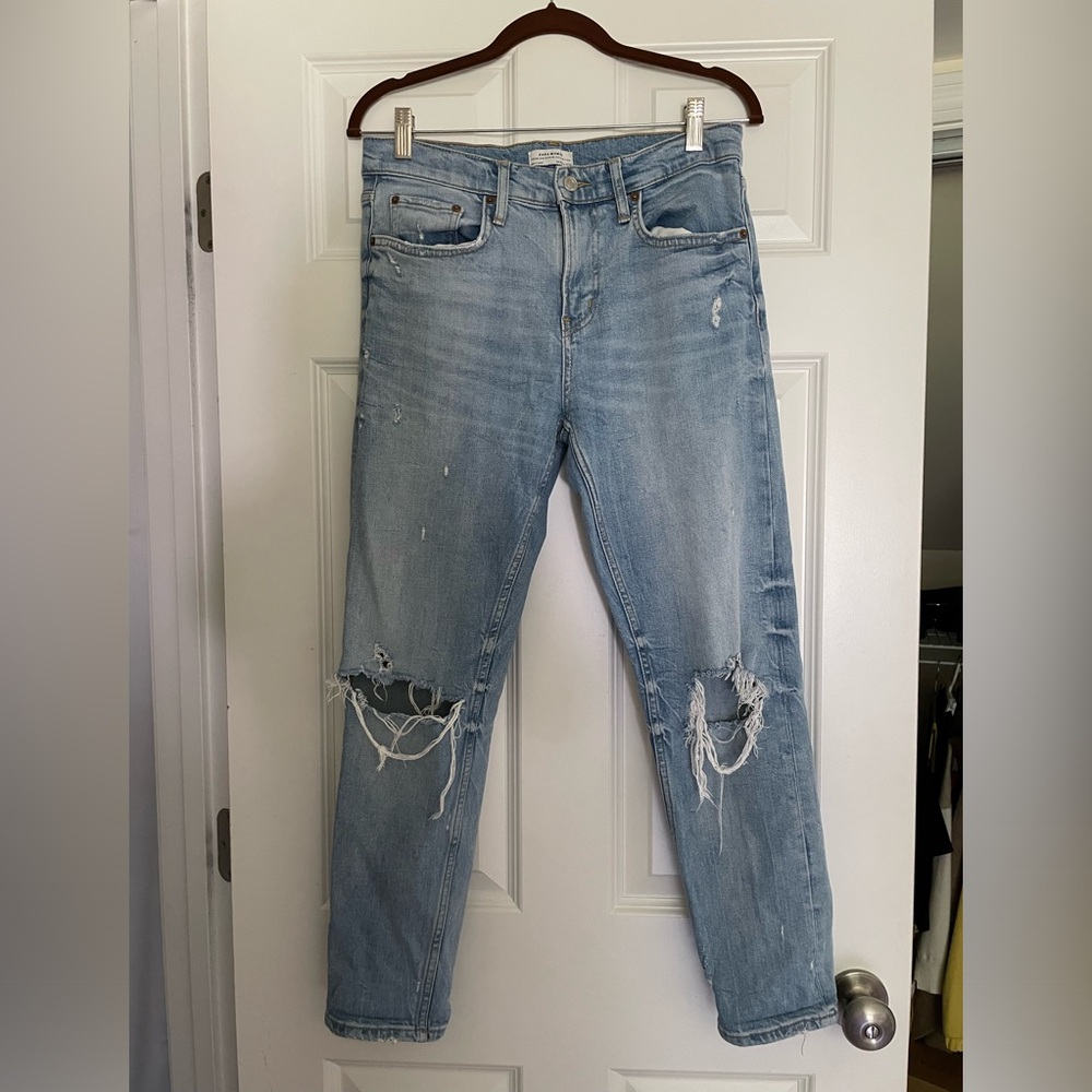 WORN ONCE! Mid-rise jeans from ZARA